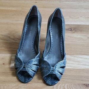 Gianni Bini Snakeskin Heels
